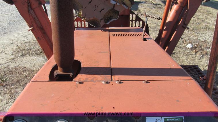 image for item E3671 1994 Ditch Witch 7610 trencher