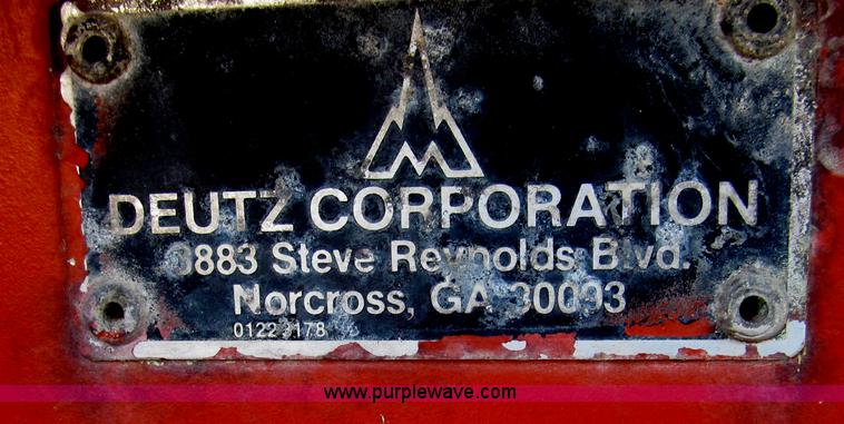 image for item E3671 1994 Ditch Witch 7610 trencher