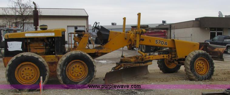 image for item E7036 John Deere 570A articulated motor grader