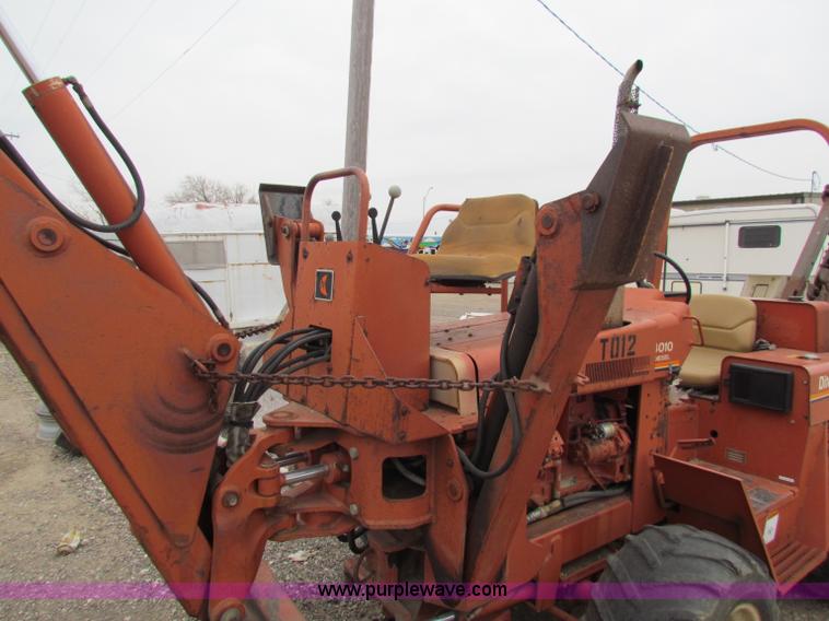 image for item E8293 1999 Ditch Witch 4010 trencher