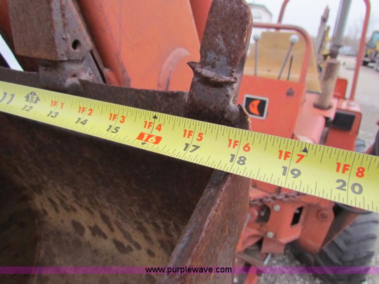 image for item E8293 1999 Ditch Witch 4010 trencher