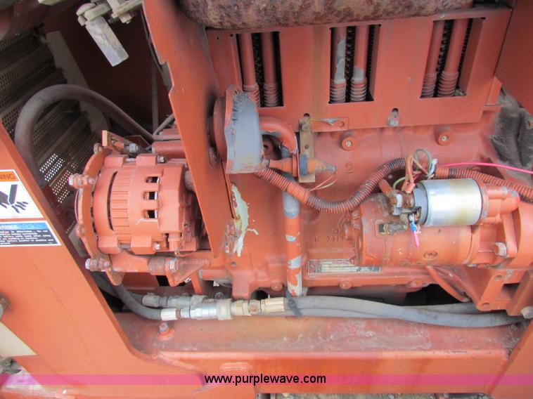 image for item E8293 1999 Ditch Witch 4010 trencher