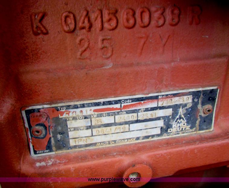 image for item E8293 1999 Ditch Witch 4010 trencher