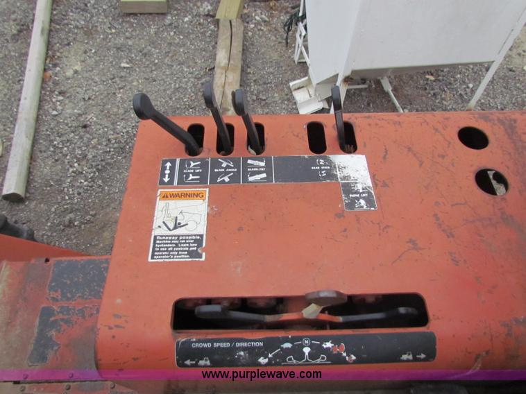 image for item E8293 1999 Ditch Witch 4010 trencher