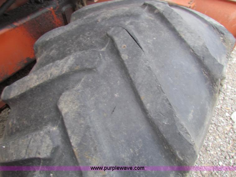 image for item E8293 1999 Ditch Witch 4010 trencher