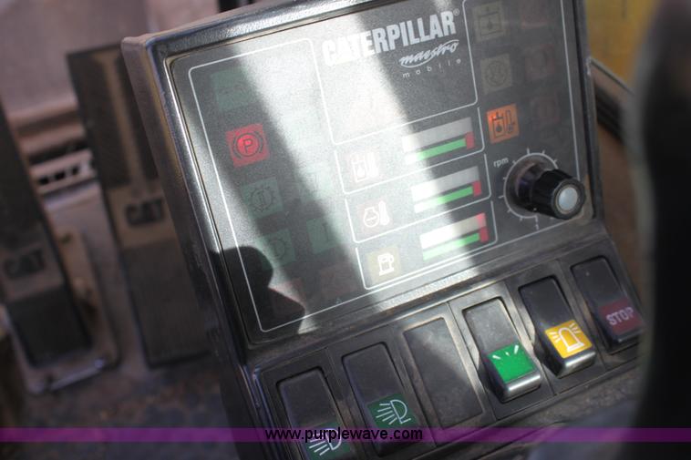 image for item E8349 1998 Caterpillar M318 mobile excavator