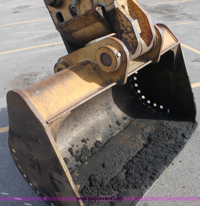 image for item E8349 1998 Caterpillar M318 mobile excavator