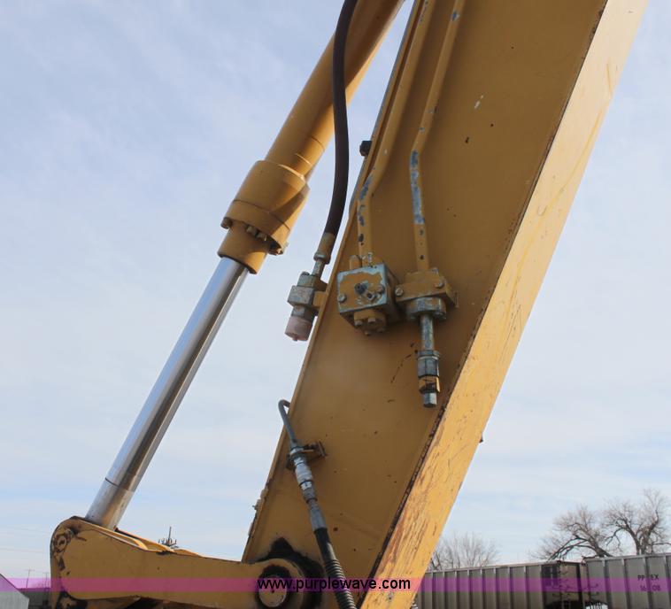 image for item E8349 1998 Caterpillar M318 mobile excavator