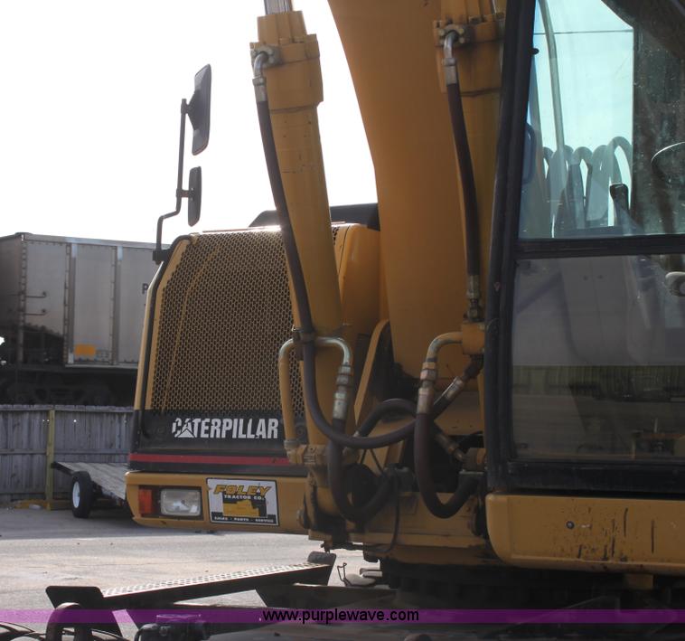 image for item E8349 1998 Caterpillar M318 mobile excavator