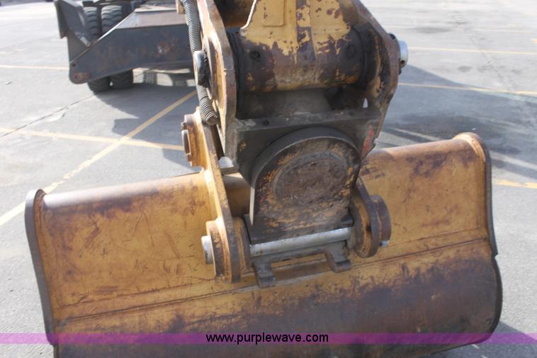 image for item E8349 1998 Caterpillar M318 mobile excavator