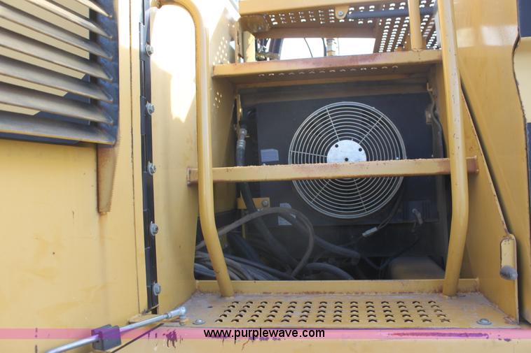 image for item E8349 1998 Caterpillar M318 mobile excavator