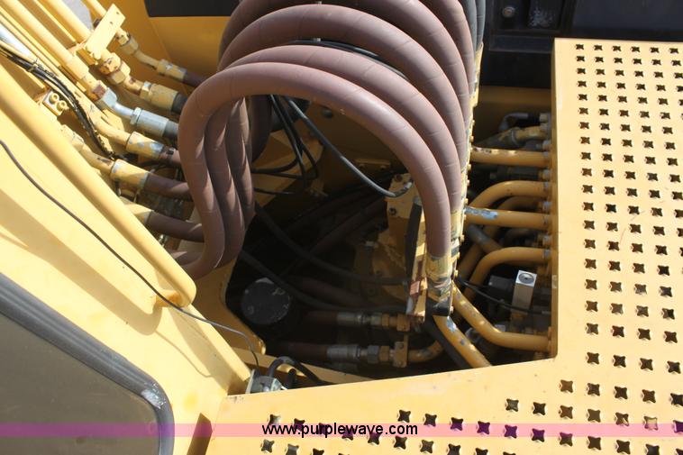 image for item E8349 1998 Caterpillar M318 mobile excavator