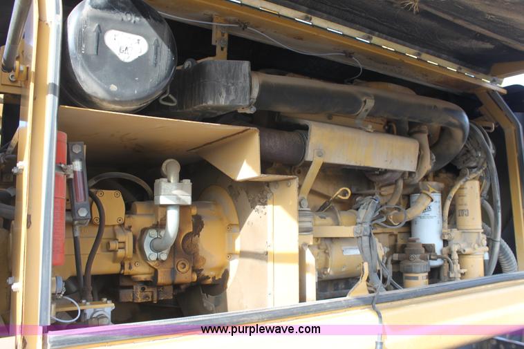 image for item E8349 1998 Caterpillar M318 mobile excavator