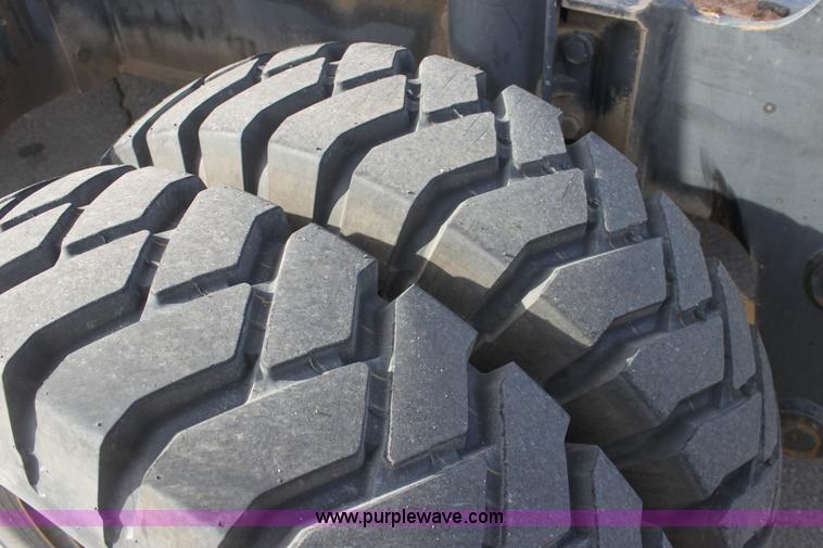 image for item E8349 1998 Caterpillar M318 mobile excavator