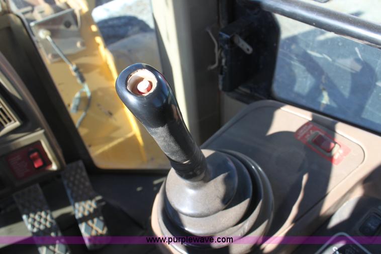 image for item E8351 1999 John Deere 744H wheel loader