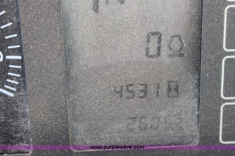 image for item E8351 1999 John Deere 744H wheel loader