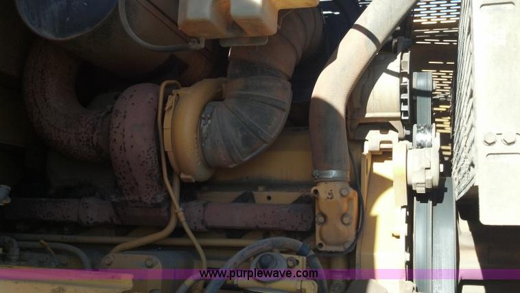 image for item E8351 1999 John Deere 744H wheel loader