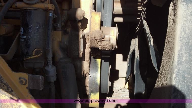 image for item E8351 1999 John Deere 744H wheel loader