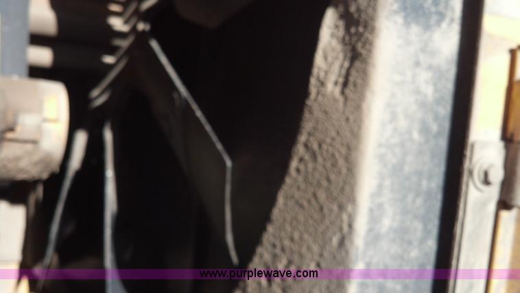 image for item E8351 1999 John Deere 744H wheel loader