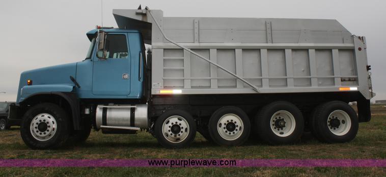image for item F2712 1998 Volvo WG dump truck