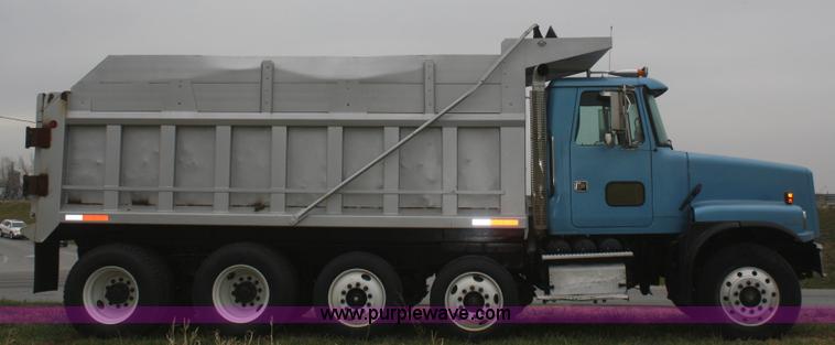 image for item F2712 1998 Volvo WG dump truck