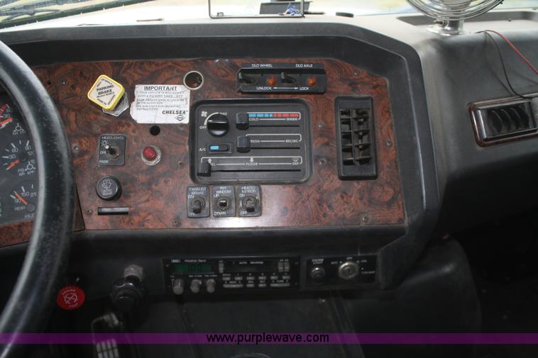 image for item F2712 1998 Volvo WG dump truck