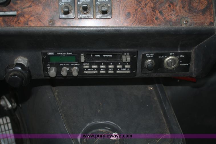 image for item F2712 1998 Volvo WG dump truck