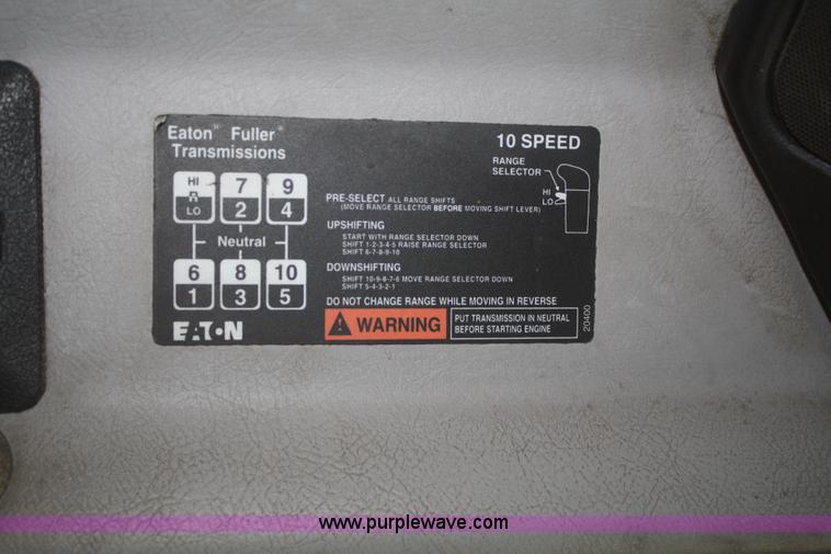 image for item F2712 1998 Volvo WG dump truck