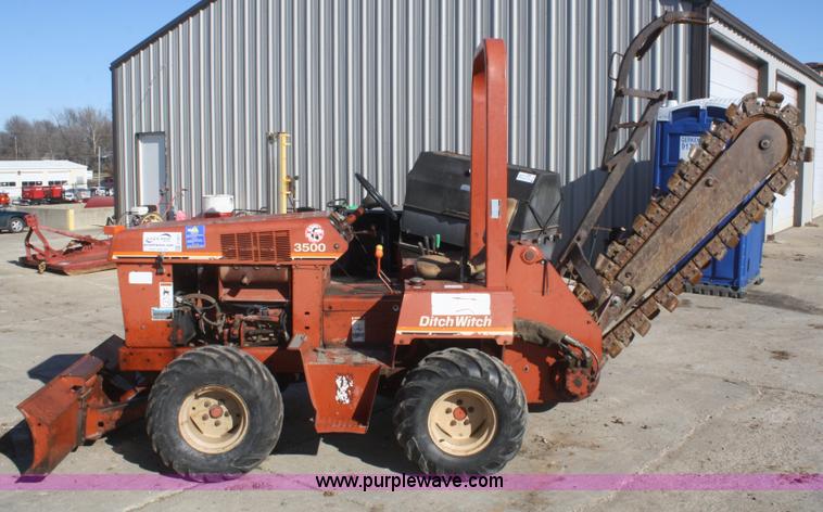 image for item F2857 Ditch Witch 3500DDLSB trencher