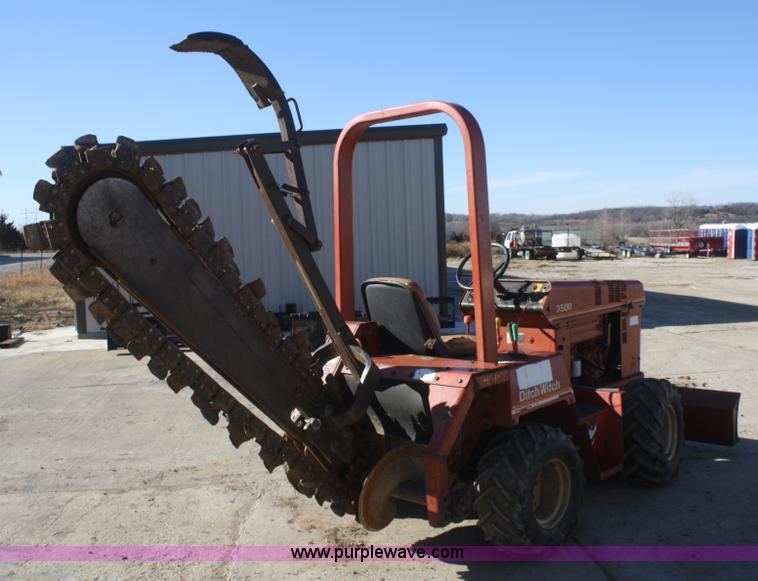 image for item F2857 Ditch Witch 3500DDLSB trencher