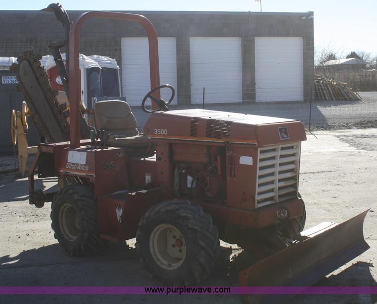 image for item F2857 Ditch Witch 3500DDLSB trencher