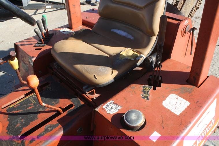 image for item F2857 Ditch Witch 3500DDLSB trencher