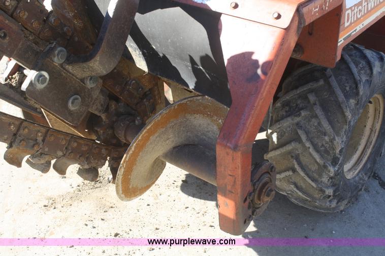 image for item F2857 Ditch Witch 3500DDLSB trencher