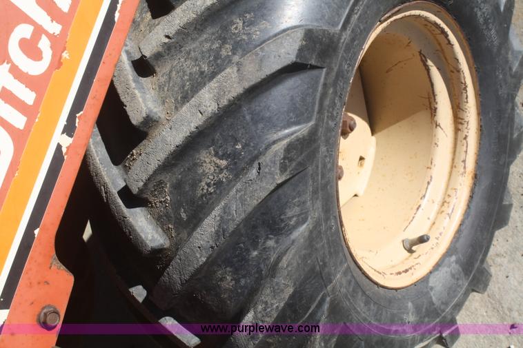 image for item F2857 Ditch Witch 3500DDLSB trencher