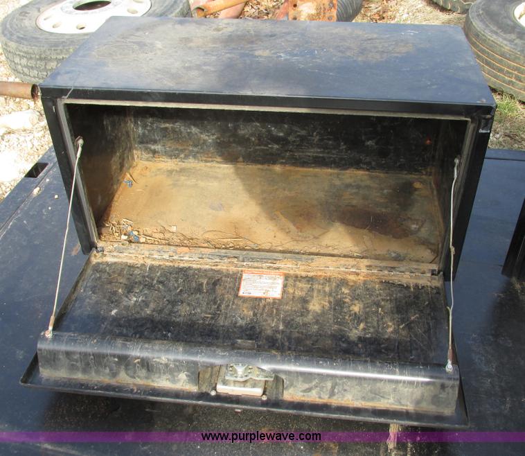 image for item F4220 12.5' flatbed with dump hoist