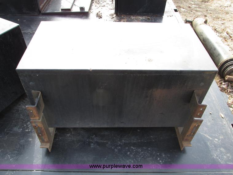 image for item F4220 12.5' flatbed with dump hoist