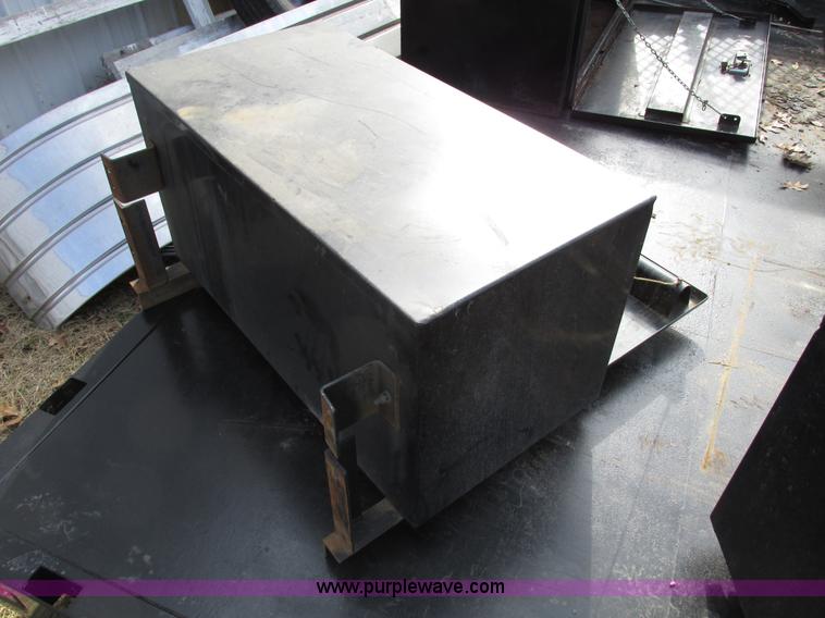 image for item F4220 12.5' flatbed with dump hoist