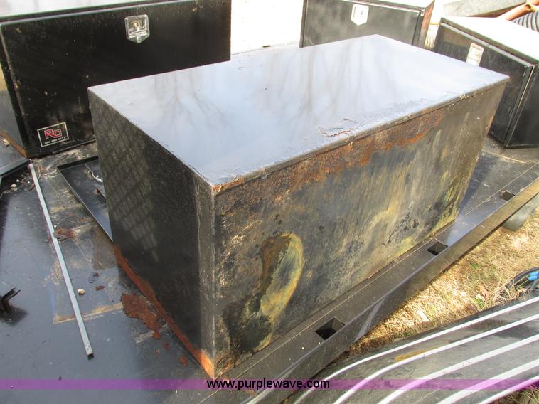 image for item F4220 12.5' flatbed with dump hoist