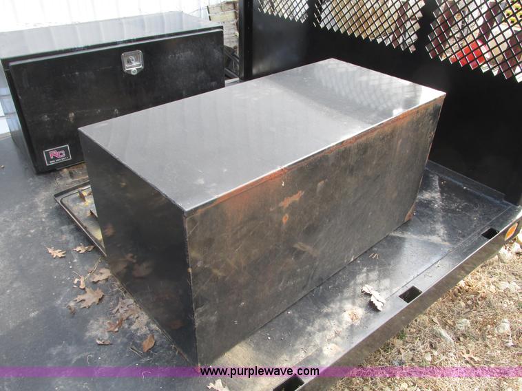 image for item F4220 12.5' flatbed with dump hoist