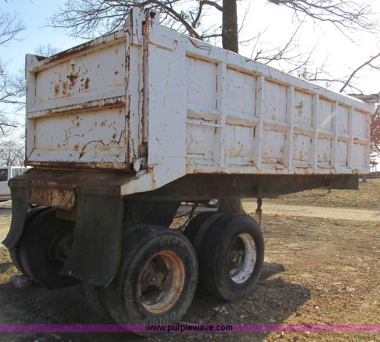 image for item F4222 1965 Lacrosse 20' end dump trailer