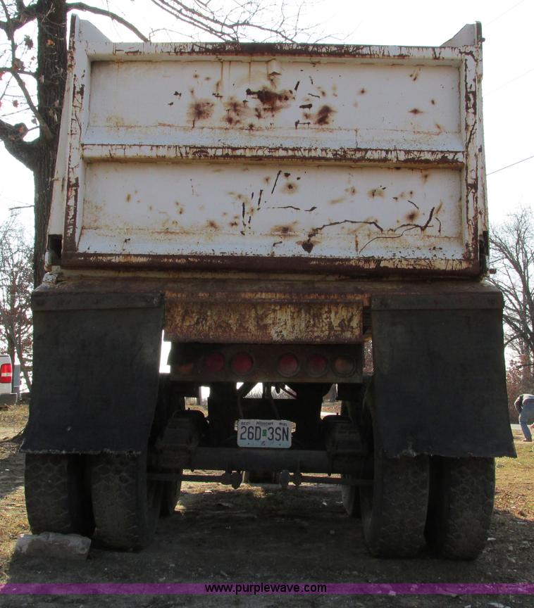 image for item F4222 1965 Lacrosse 20' end dump trailer