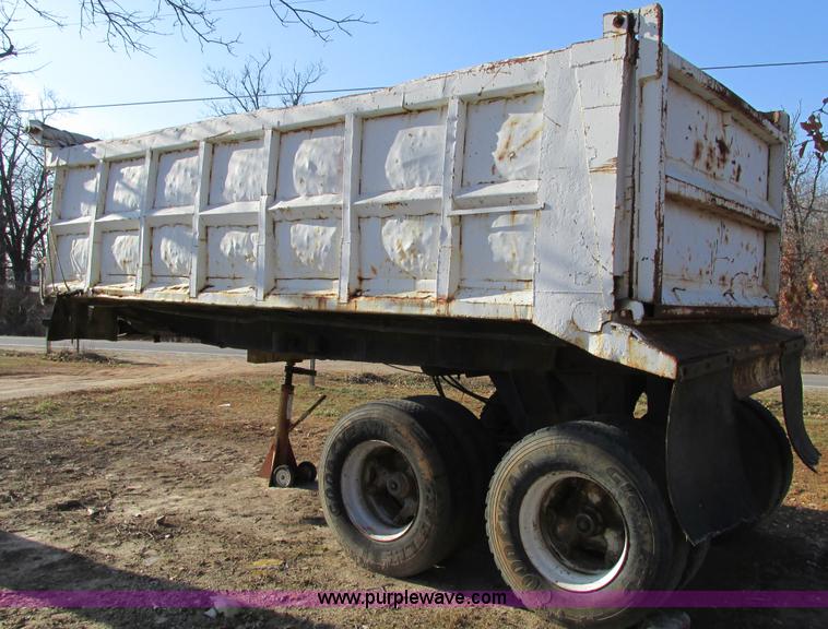 image for item F4222 1965 Lacrosse 20' end dump trailer