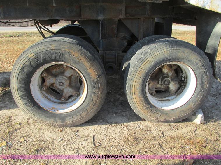 image for item F4222 1965 Lacrosse 20' end dump trailer