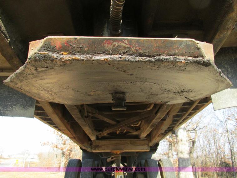 image for item F4222 1965 Lacrosse 20' end dump trailer