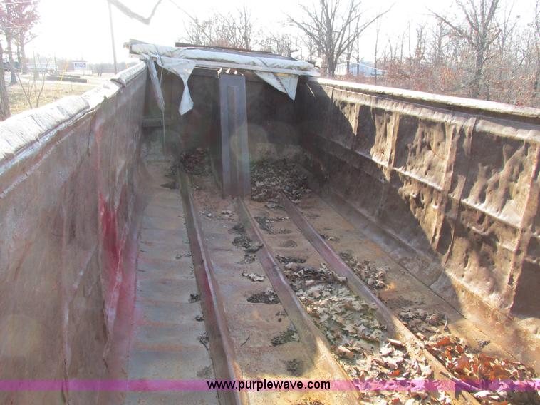 image for item F4222 1965 Lacrosse 20' end dump trailer