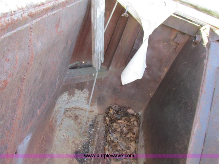 image for item F4222 1965 Lacrosse 20' end dump trailer