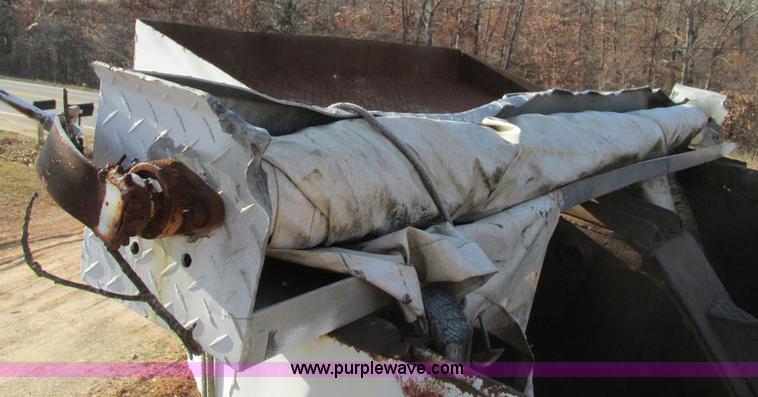 image for item F4222 1965 Lacrosse 20' end dump trailer