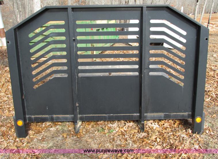 image for item F4228 Monroe 11' flatbed