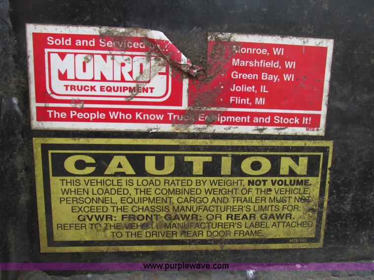 image for item F4228 Monroe 11' flatbed