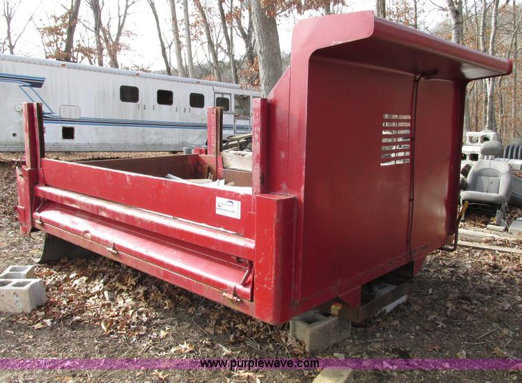 image for item F4229 11'L x 8'W dump bed